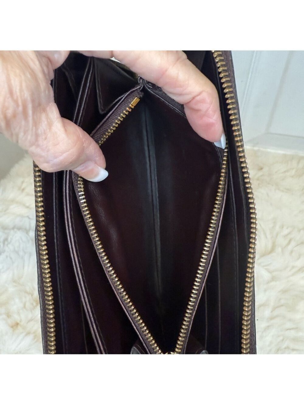 LOUIS VUITTON MONOGRAM VERNIS ZIPPY WALLET - Picture 10 of 16